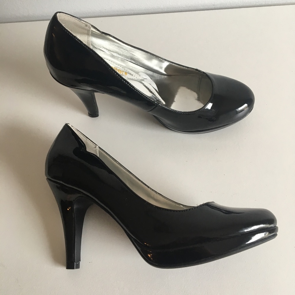 Andrew Geller Black Platform Heels good condition size 6